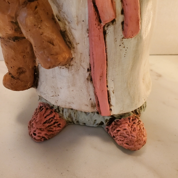 Collector DOLL,VINTAGE ,VERY RARE. GIRL WITH TEDDY BEAR. - Picture 6 of 15